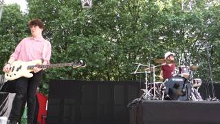 girl band | why they hide their bodies under my garage? | live @ villette sonique