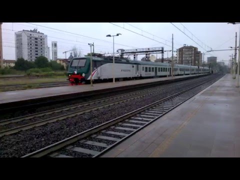 E464 272+5 MDVC+pilota piano ribassato Trenord - Sesto San Giovanni 09/05/2016