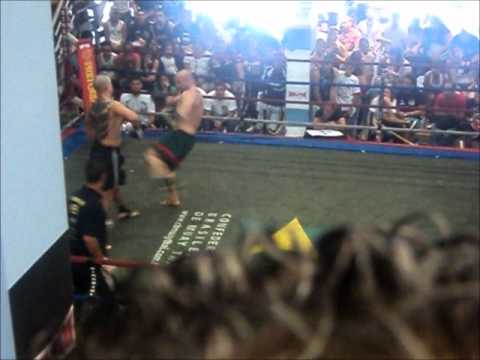 Mauricio Big Castilho vs Luciano Correa - Campeonato Brasileiro de Muay Thai Open 2011