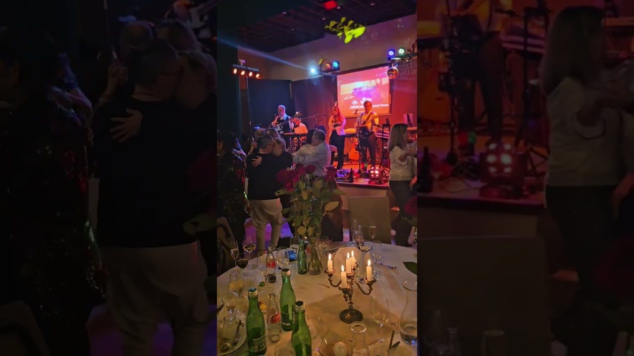 Live-Band Copacabana mit Tulpen aus Amsterdam
