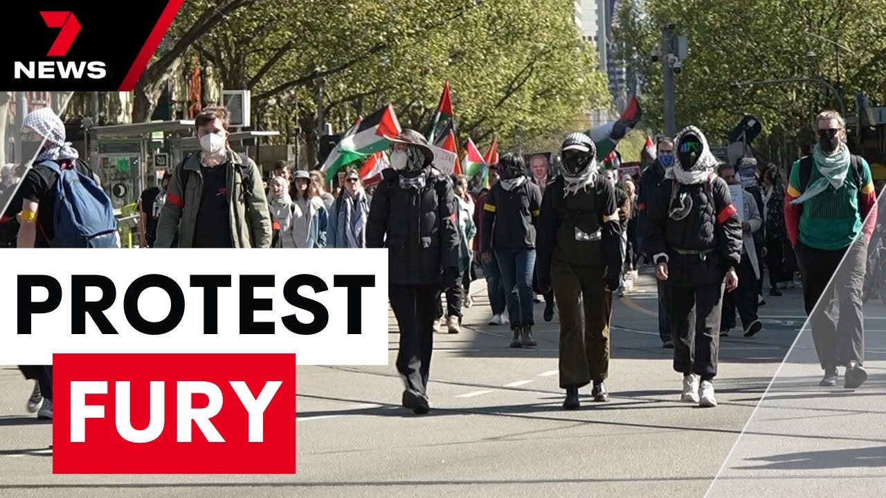 Police in Melbourne unable to stop looming protests | 7NEWS