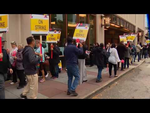 Workers at more than 40 Chicago hotels going on strike