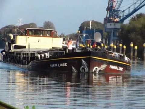 Vorbeifahrt Binnenschiff Maria Luise - GMS - 04201090 zu Berg auf der Hunte