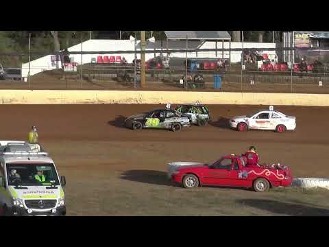 Junior Sedans Tasmanian Title 2021/22 - Heat 8 - Carrick Speedway 19-2-22