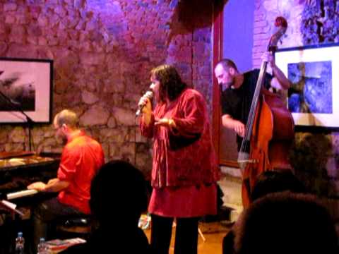 muziKafe - MIA ŽNIDARIČ 27.7.2010