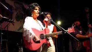 Wanda Jackson  Talks, Yodels, and Sings two Country Classics! 2009 HQ
