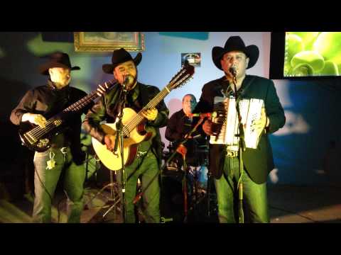 Conjunto Atrevidos (Dos Botellas de Mezcal) En Vivo!