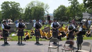 preview picture of video 'Balmoral Pipe Band perform Going Home at 2011 Memorial Day Program'
