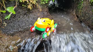 Download lagu Aw Aw Nemu Mobil Mobilan Tumbling Frog Car, Bus Tayo, Bus Nana, Titipo, Truk Oleng, Mobil Monster mp3 Download lagu Aw Aw Nemu Mobil Mobilan Tumbling Frog Car, Bus Tayo, Bus Nana, Titipo, Truk Oleng, Mobil Monster mp3