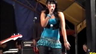 Download lagu irma permatasari   belah duren   om sera 2009 live balongpanggang mp3