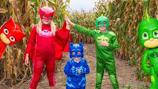 PJ MASKS Assistant Owlette and Gekko Batboy LOST In a Corn Maze Adventure Video
