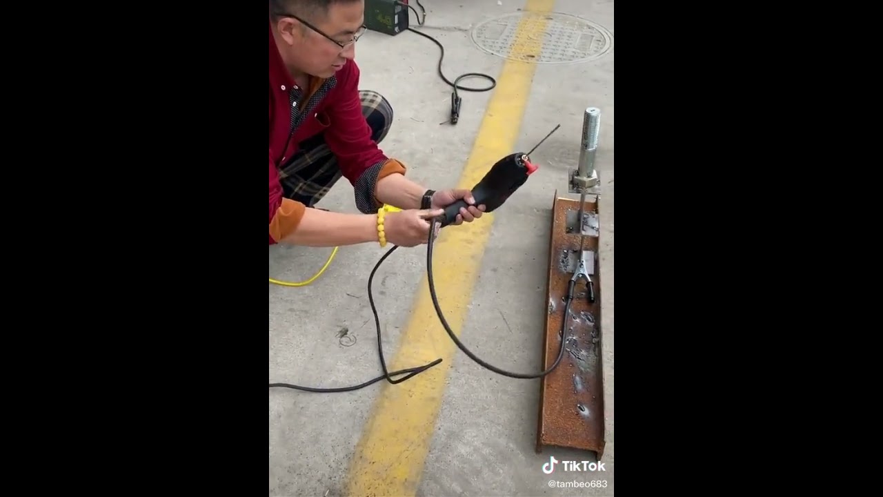 Watch video the new portable electric welding...😲👍 Now the new portable electric welding...😲👍
