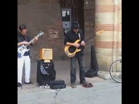 Insensatez (piazza Maggiore)