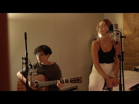 Stoondio Ft. Lore Blue - How have you been? (Acoustic version)