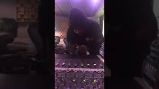 Bryson Tiller Shows How He Came Up With “Don’t” Timing