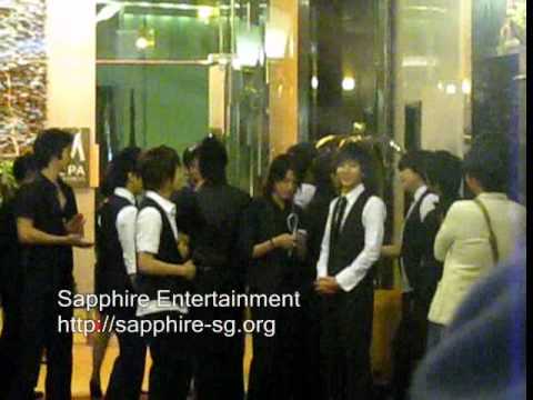 [FANCAM] 080802 Genting Hotel Lobby - Marry U