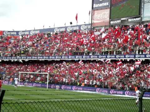 "La Banda del Rojo LBR Matador Toluca Vs Atlas J4 Apertura 2011" Barra: La Perra Brava &bull; Club: Toluca