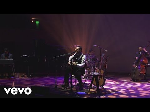 Mientes Tan Bien (En Vivo [Sala Telefónica del Centro Cultural Roberto Cantoral])