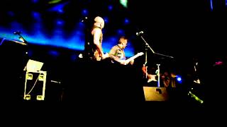 Otra cara bonita con Caramelos de Cianuro, en el Homenaje a Yordano