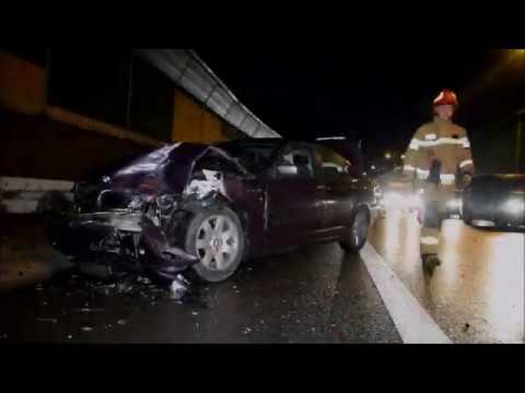 Groźne zderzenie BMW z Toyotą na trasie S8