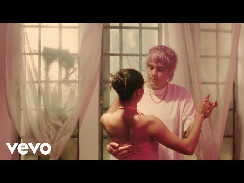 George Rhoads - Perfumes (Video Oficial)