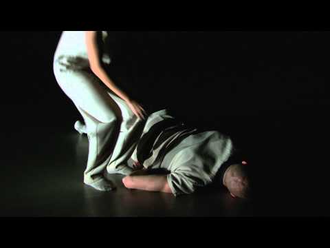 Kick the bucket by Iván Pérez