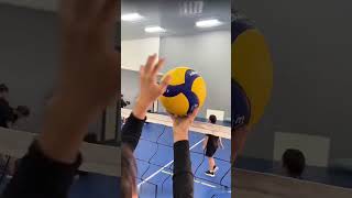 Download lagu tutorial cara memukul bola smash #volleyball #wmwarmup #volitarkam #bolavolismash #volleyballworld mp3
