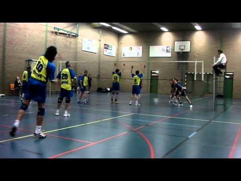 2AV Flash Heren 1 Revoc 15 1 2011