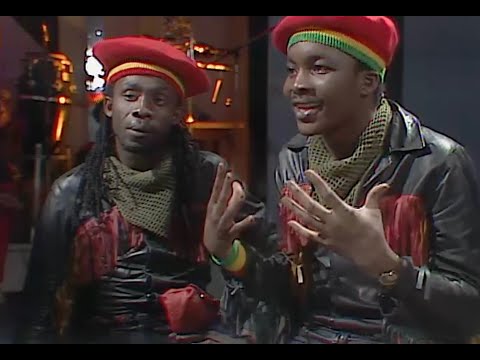 Clint Eastwood and General Saint - Live on Black on Black - Reggae