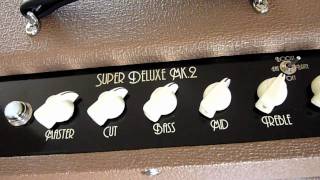 Video thumbnail for Top Hat Super Deluxe Amp - Fat Sound Guitars Amp Demo by Greg Vorobiov by Greg Vorobiov