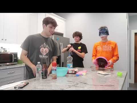 matt bakes blindfolded (part 6) sturniolo triplets