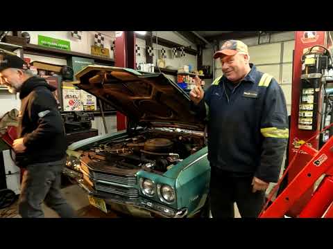 1970 Chevelle engine removal for make way for new one