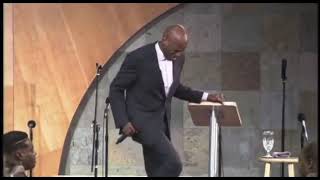 Donnie McClurkin Dancing