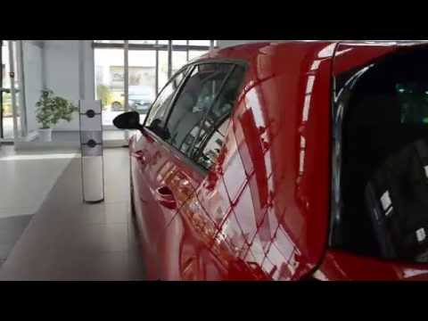 Voici la GOLF 1.2 TSI R-LINE  exposée à Ennakl