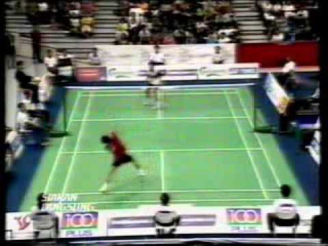 2001 Asia Cup Badminton - Boonsak vs Taufik Hidayat