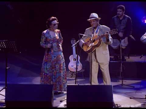 Compay Segundo - Es Mejor vivir así feat. Martirio (Live Olympia París 1998)