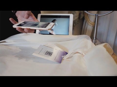 Olistic x Arizona Muse - A sustainable connected fashion revealed in all transparency at the Ritz