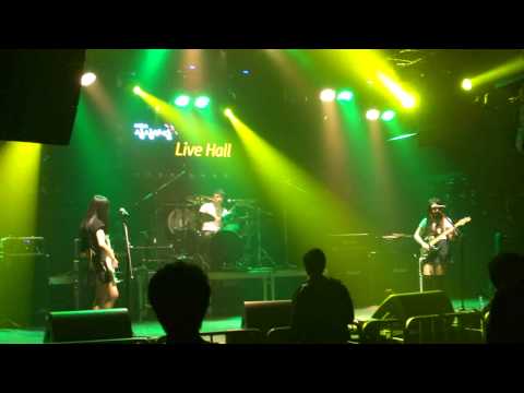 20141012 Look and Listen - Give It Up