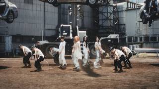 Download lagu aespa 에스파 'WDA (Whole Different Animal) (Feat. G-DRAGON)' Performance Video mp3