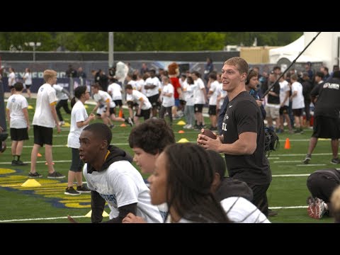 NFL Draft prospects hold youth clinic