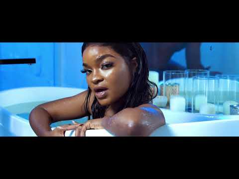 Liriany Feat. Manda Chuva - Dodói (Official Video)