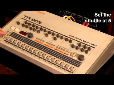 TR-909 ''Revolution 909'' pattern programming
