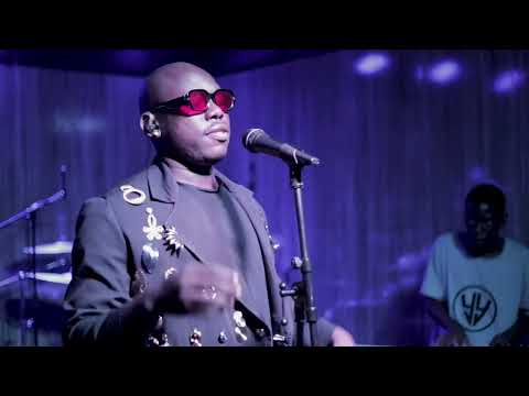 First King - Différent ( session live )