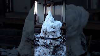 雪で作った魔雲天の横顔
