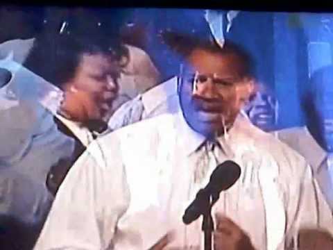 Linda Campbell Of New Orleans,  Sings At The Convention Center.wmv