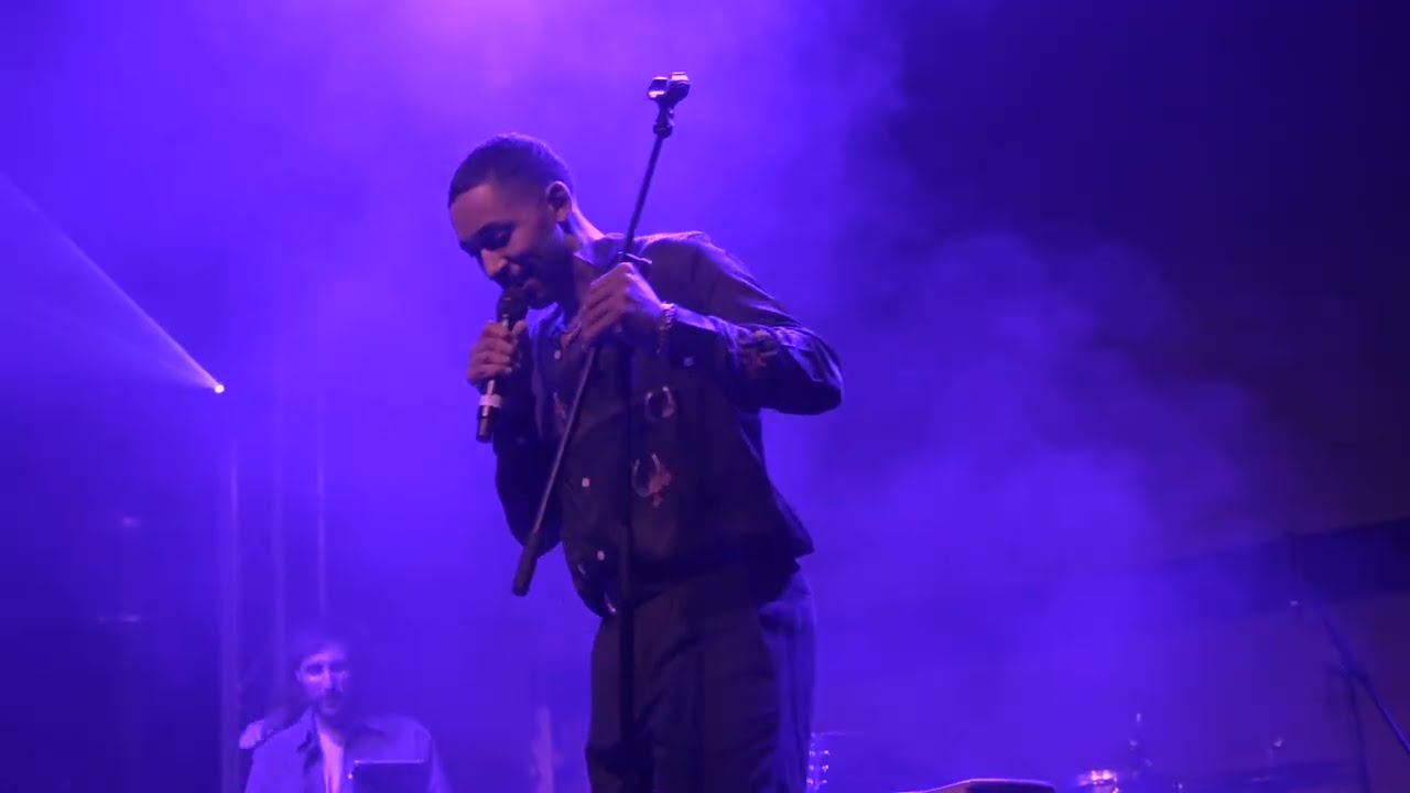 Leave Me Be - Live at Maaya