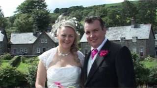 preview picture of video 'Priodas Alwen a Hywel  1/8/2009'