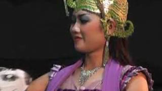 Download lagu tari topeng lengger siji lima wahyu cipta budaya leksono - wonosobo mp3 Download lagu tari topeng lengger siji lima wahyu cipta budaya leksono - wonosobo mp3