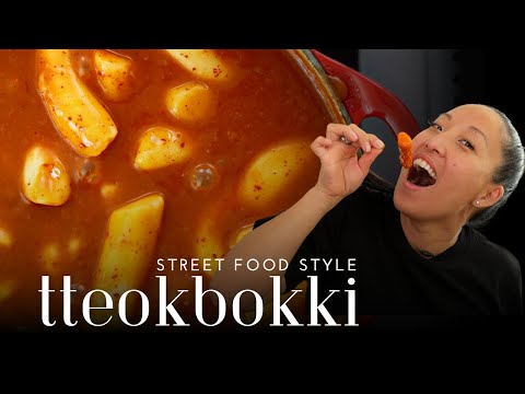 How to make tteokbokki Korean street food style #koreanfood #veganrecipe #tteokbokki