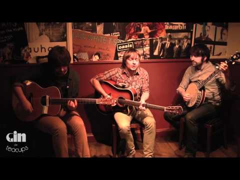 The Travelling Band - Sundial + Under The Pavement @ Gin In Teacups